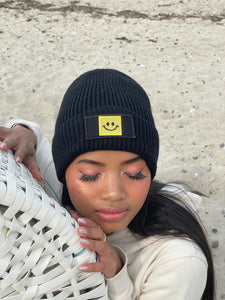 Patch Beanie Happy gold black